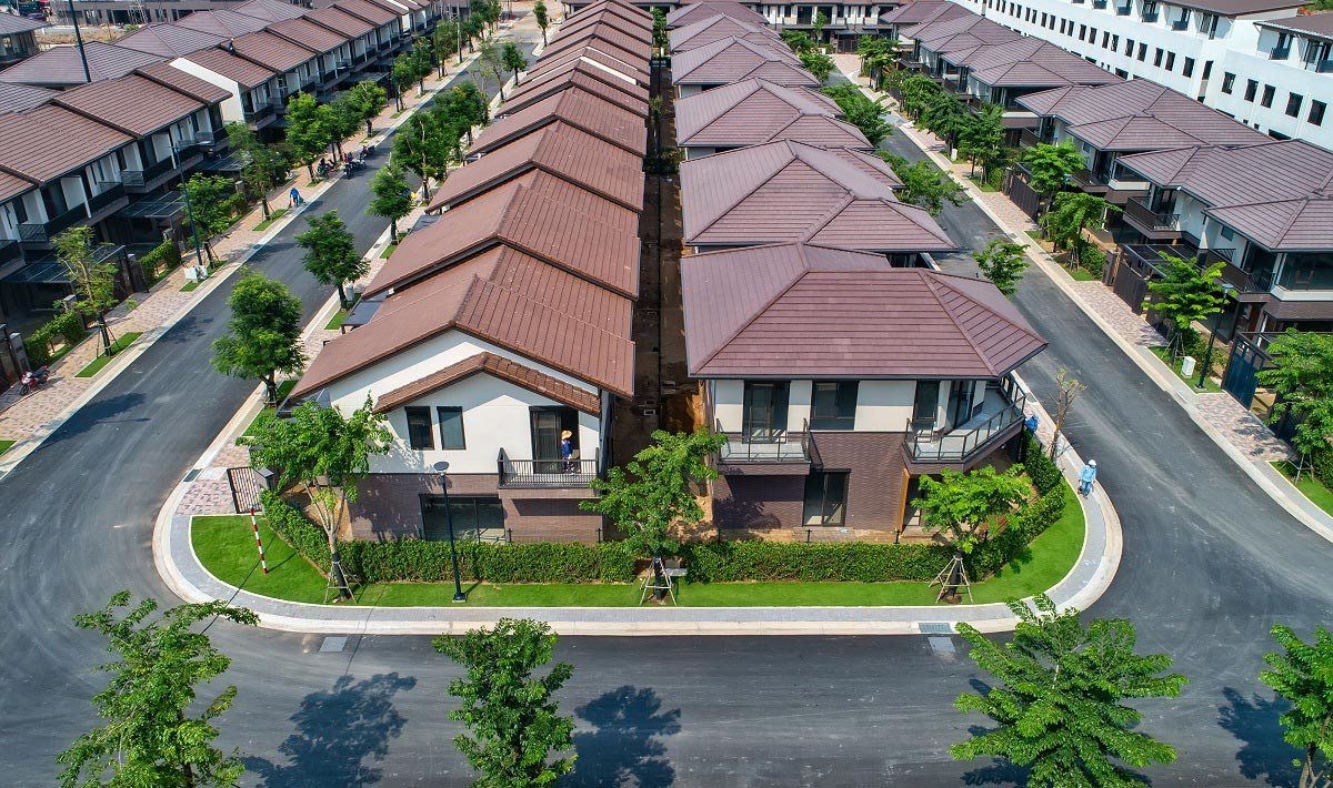 Thực tế nhà phố vườn Waterpoint Nam Long 2