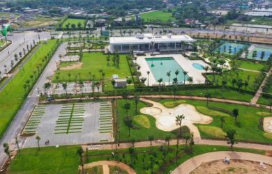 Mảng xanh công viên Waterpoint đang dần hoàn thành