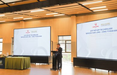 Tiến sĩ Huỳnh Công Minh phát biểu tại sự kiện ký kết