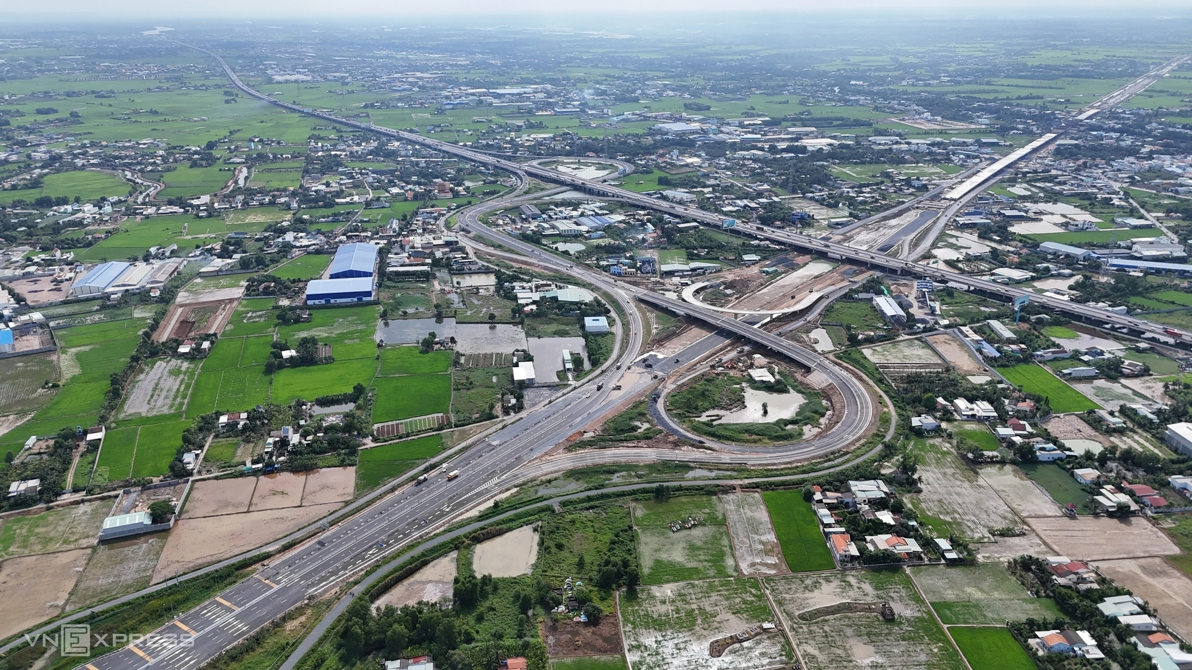 Vành đai 3 TP HCM qua Long An sau hai năm thi công