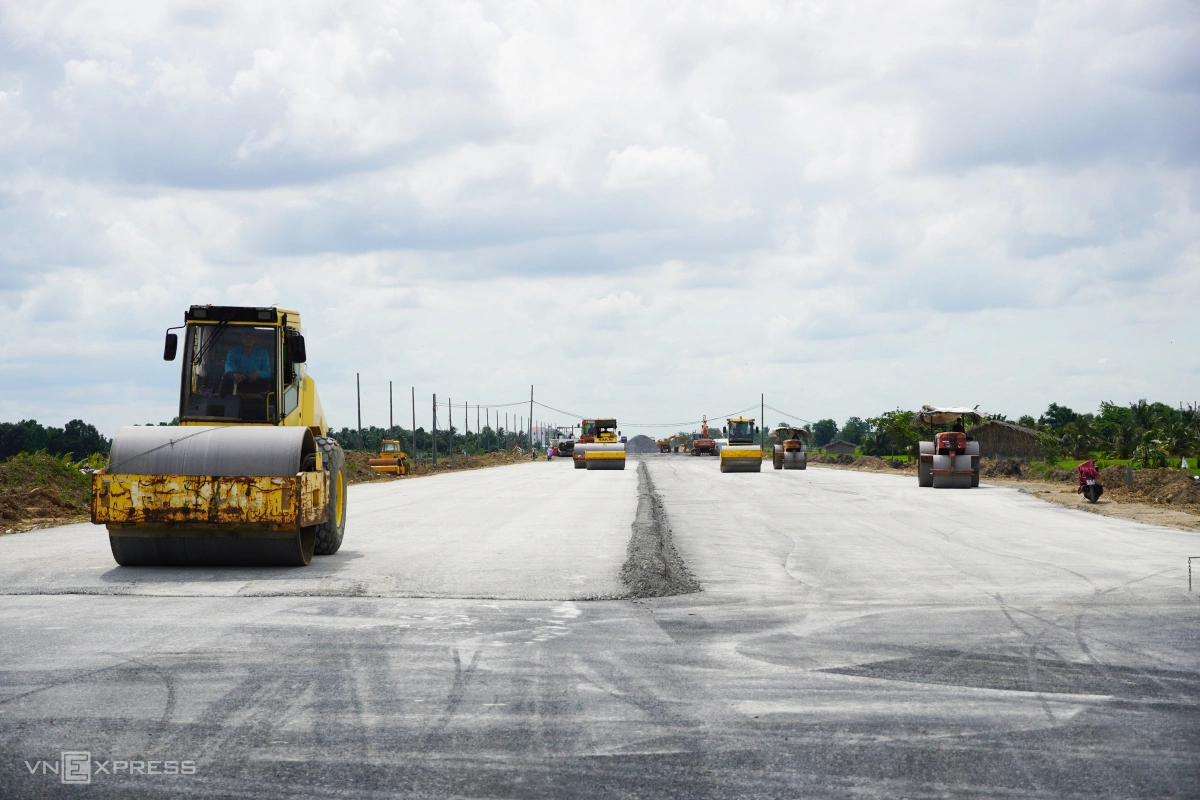 Vành đai 3 TP HCM qua Long An sau hai năm thi công