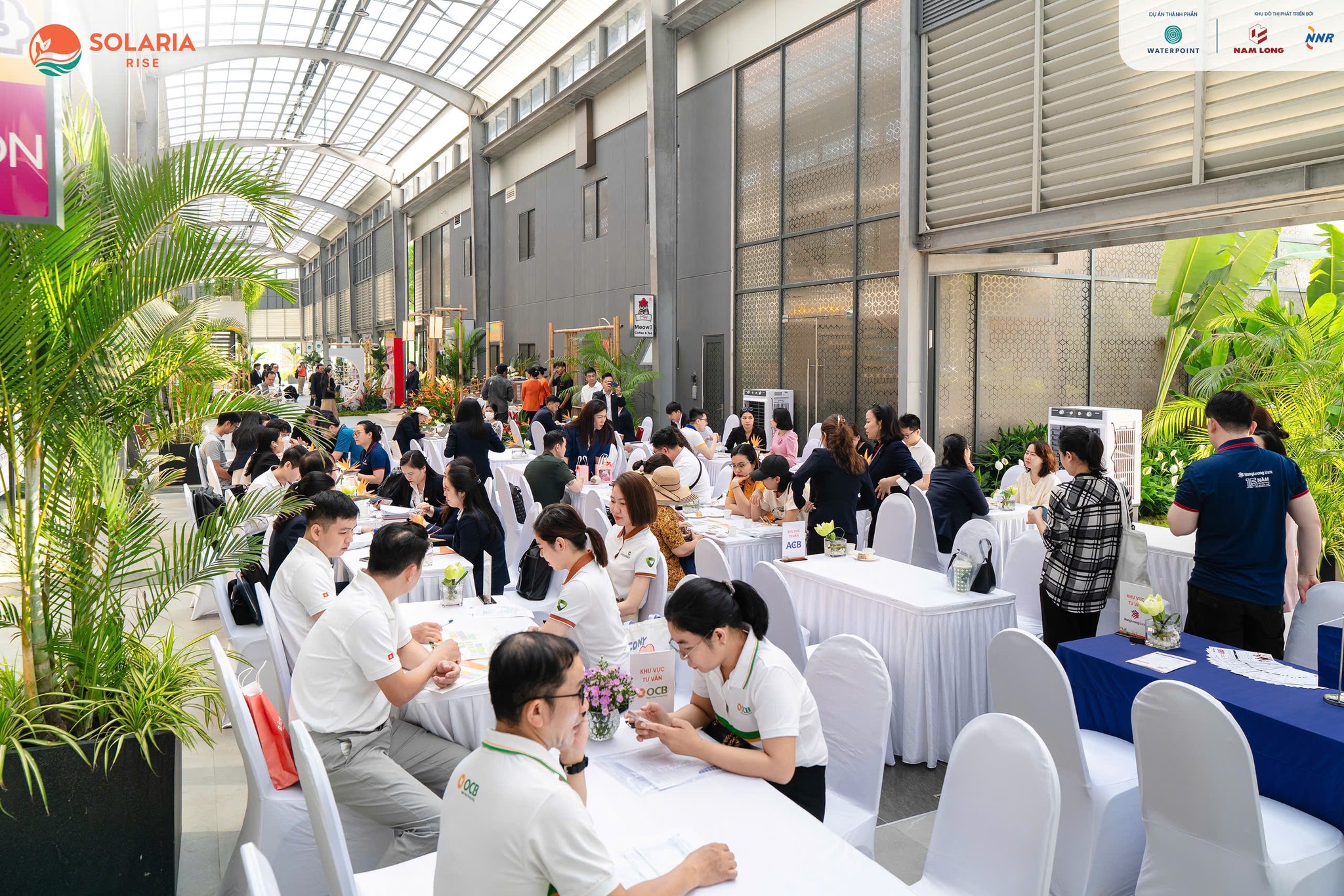 Không khí sôi động tại buổi mở bán Solaria Rise