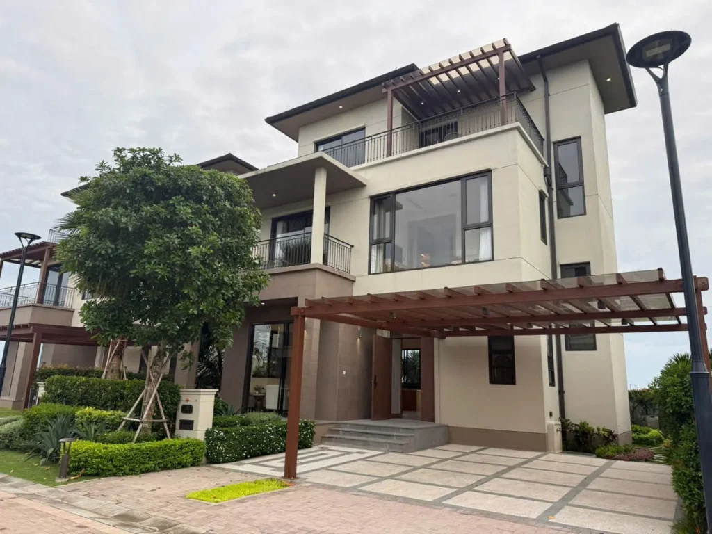 Quiet Luxury – Nhà mẫu The Pearl Waterpoint Nam Long