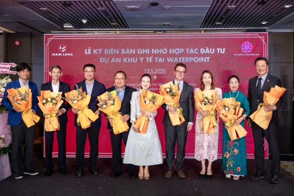 Buổi ký kết giữa Hệ Thống Y Khoa Hồng Anh và Tập Đoàn Nam Long