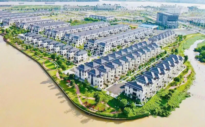 Aqua City đẩy mạnh thi công, tăng tốc hoàn thiện đồng loạt các công trình nhà ở và tiện ích tại nhiều phân khu.